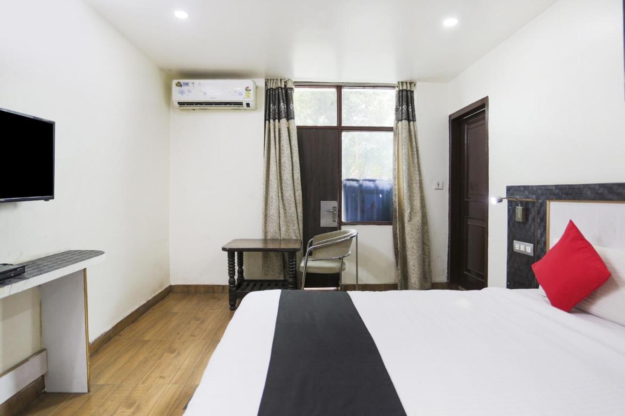 Capital O The Nest Expo Near Pvr Ansal Plaza Greater Noida Hotel Eksteriør billede